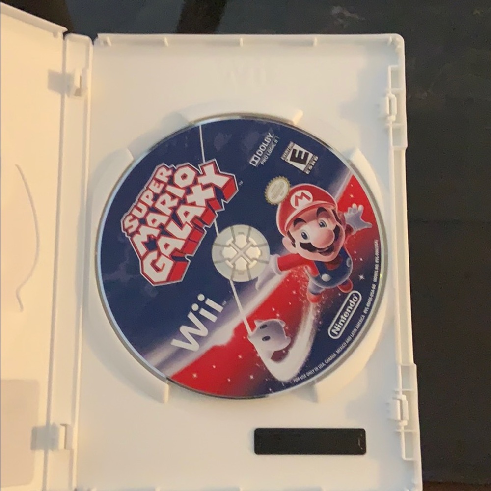 Super Mario Galaxy (Wii) - Picture 2 of 4